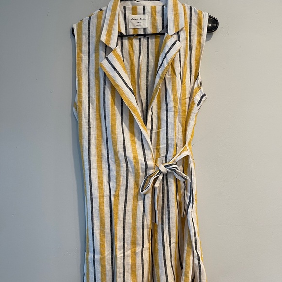 Love Tree Cream and Blue Sleeveless Wrap Romper - Picture 2 of 5